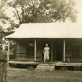 Pelt Farm in Early Days